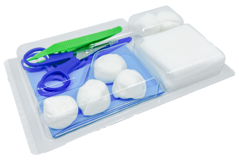 Set de pansement avec pinces, ciseaux et compresses – Carton de 5 sets