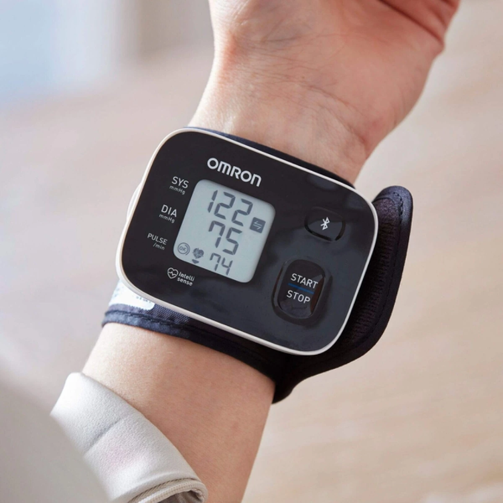 Tensiomètre électronique poignet OMRON RS3 IT