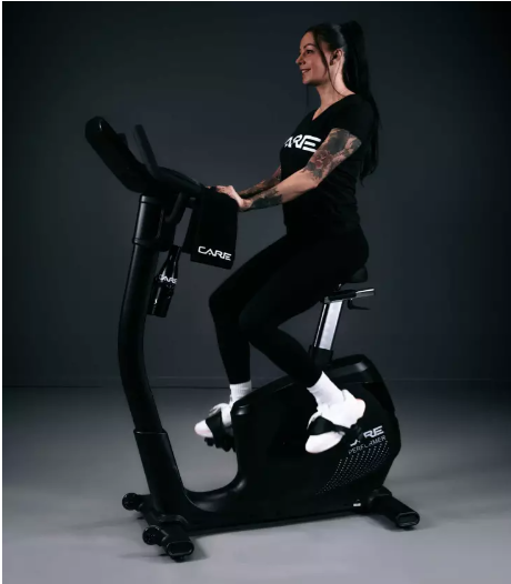 Vélo professionnel auto-alimenté PERFORMER LED CARE