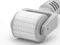 Dermaroller microneedling professionnel 9 rangées d’aiguilles avec profondeur de 1 mm